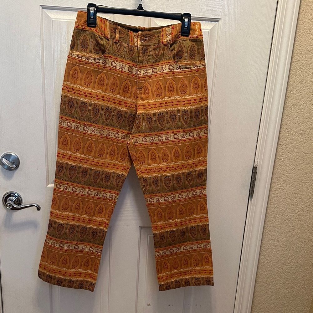 Arden B Orange and Brown Boho Patterned Tapestry Cropped Pants Size 6